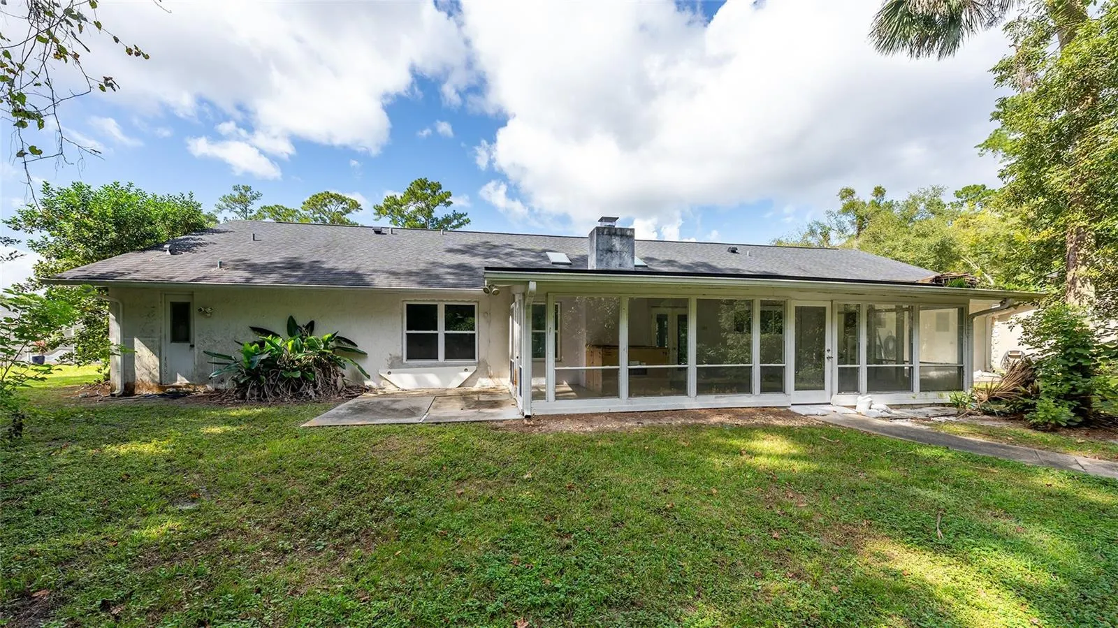 752 RIVERBAY CT