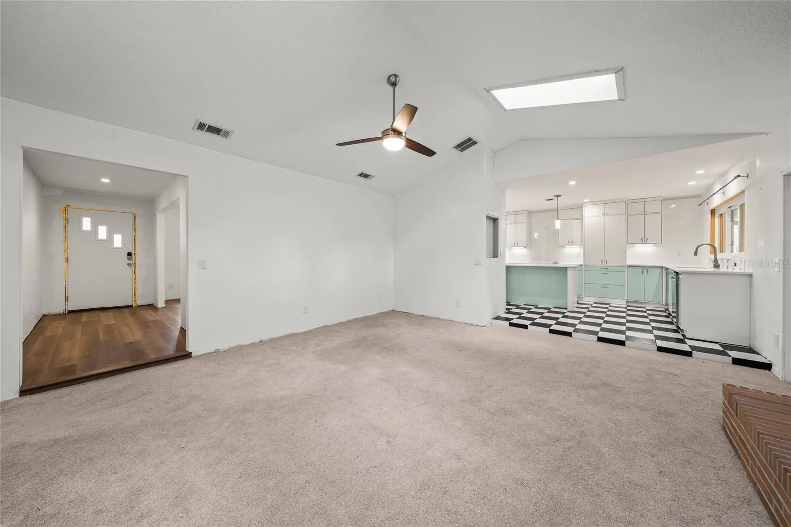 752 RIVERBAY CT