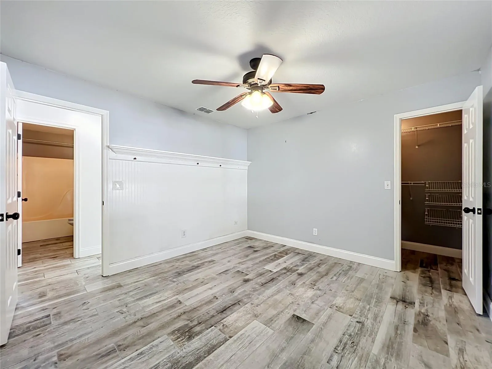 9913 JANETTE LN