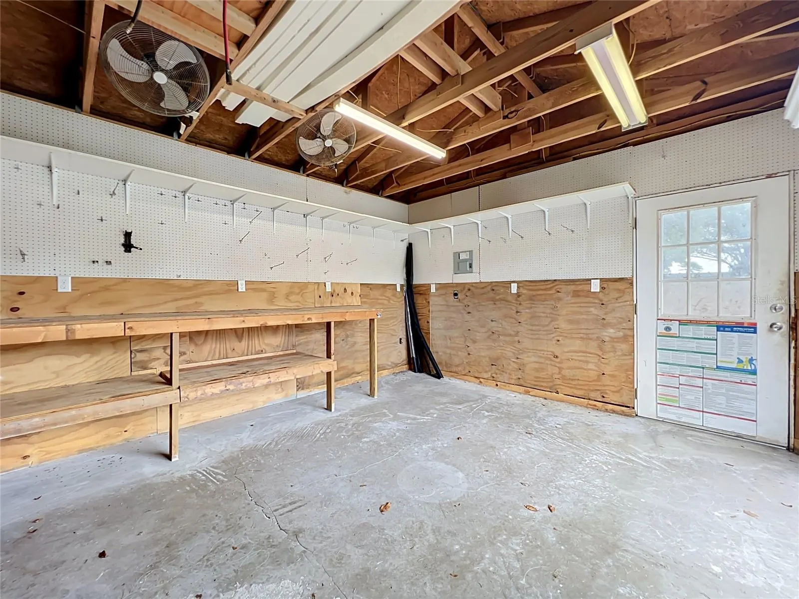 9913 JANETTE LN