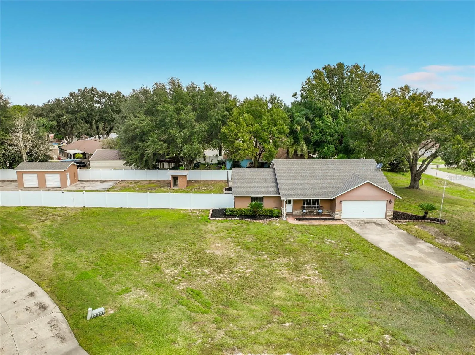 9913 JANETTE LN