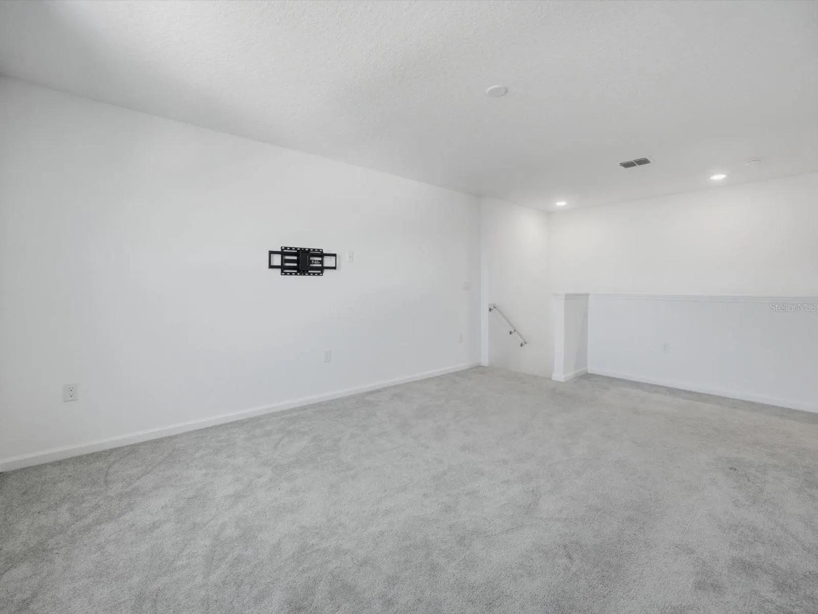 1287 BLUE ASH LN