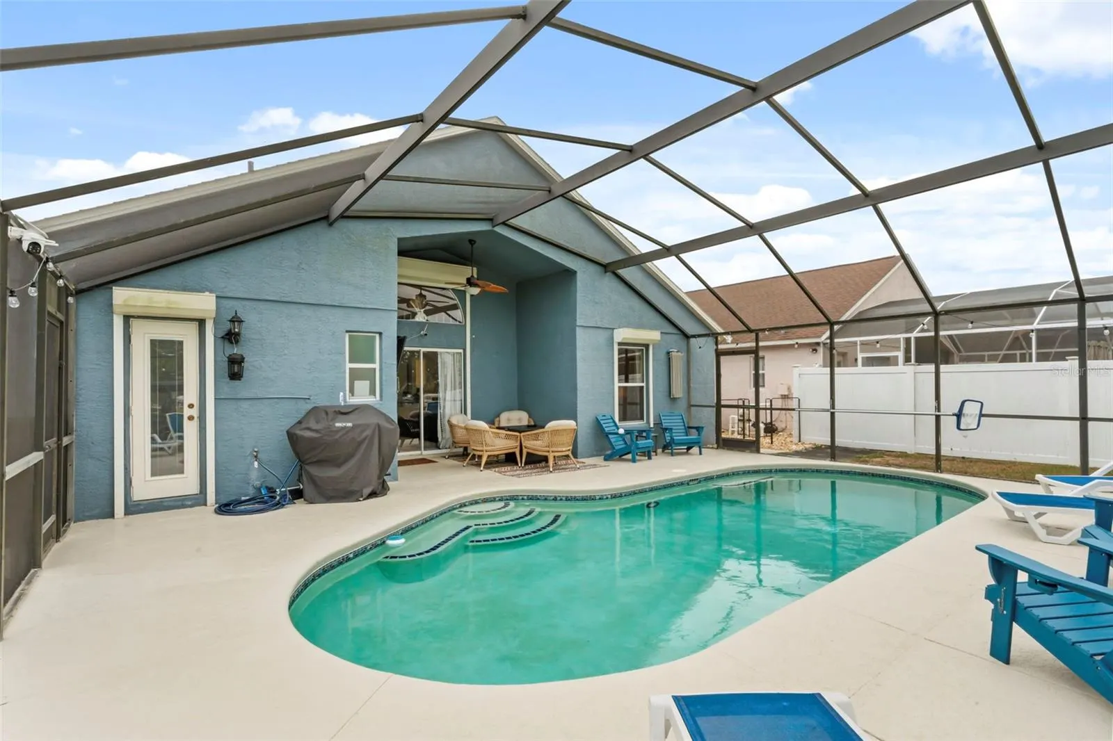 551 MAJESTY DR