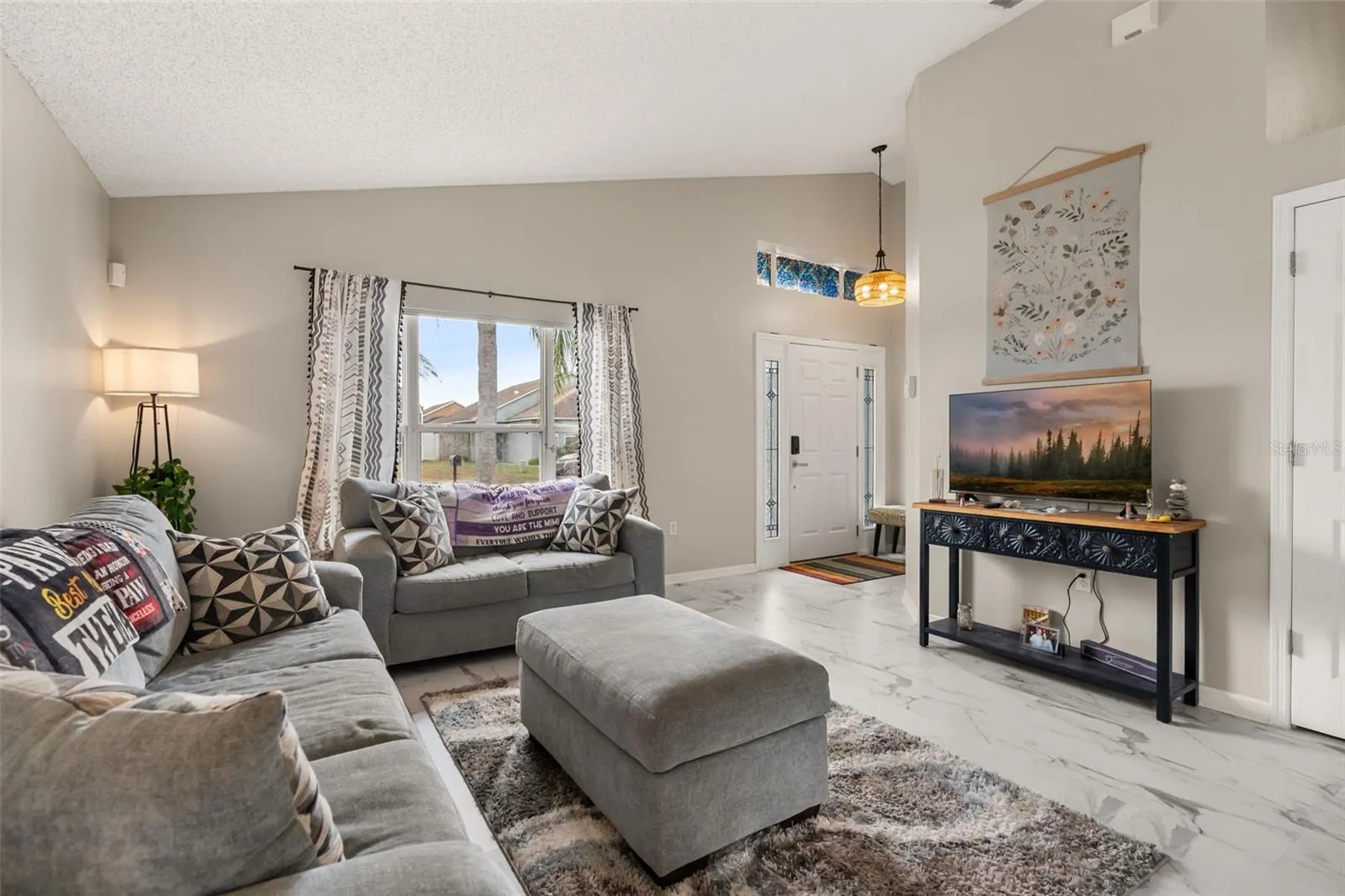 551 MAJESTY DR