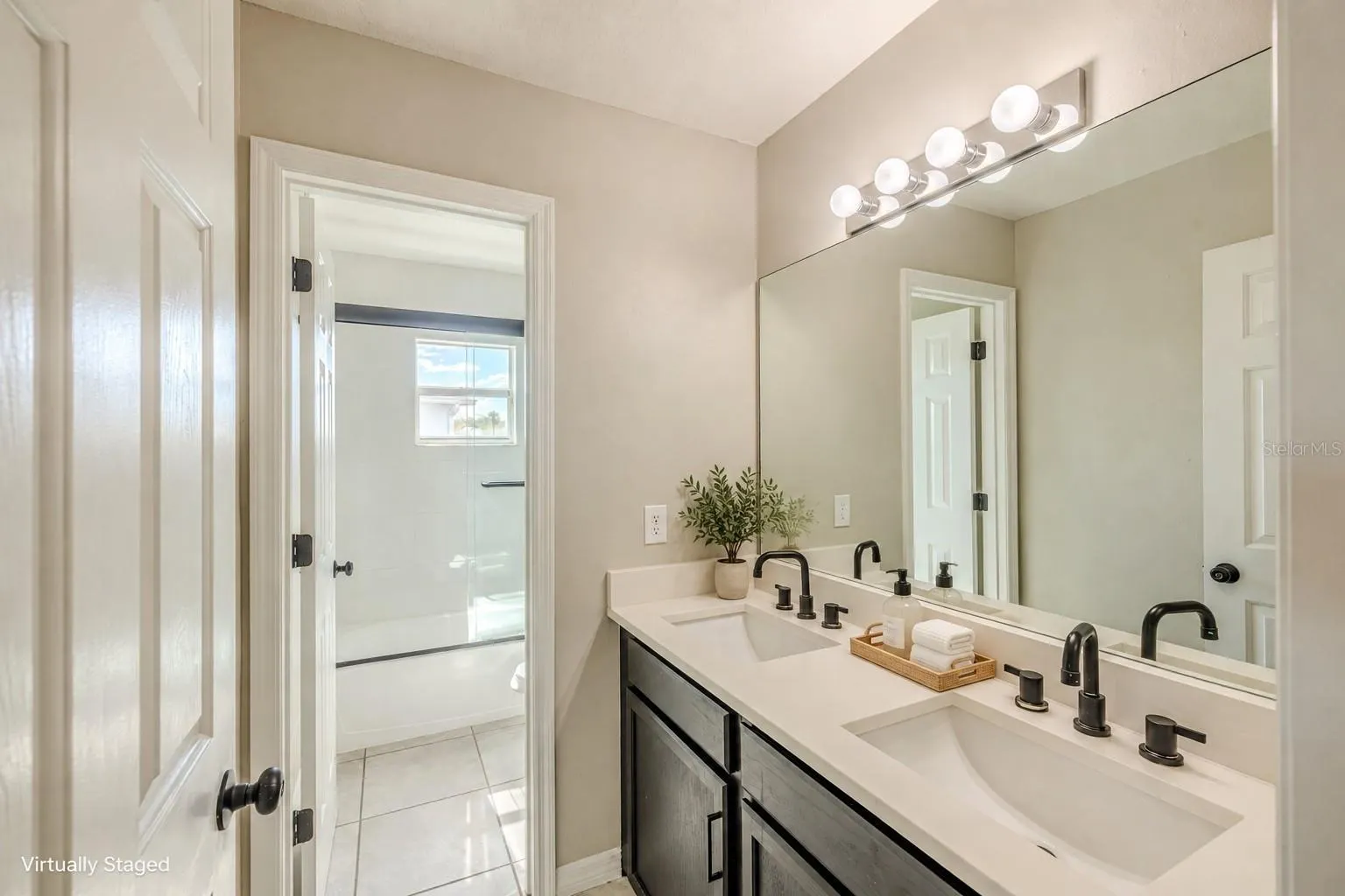 341 AYLESBURY CT