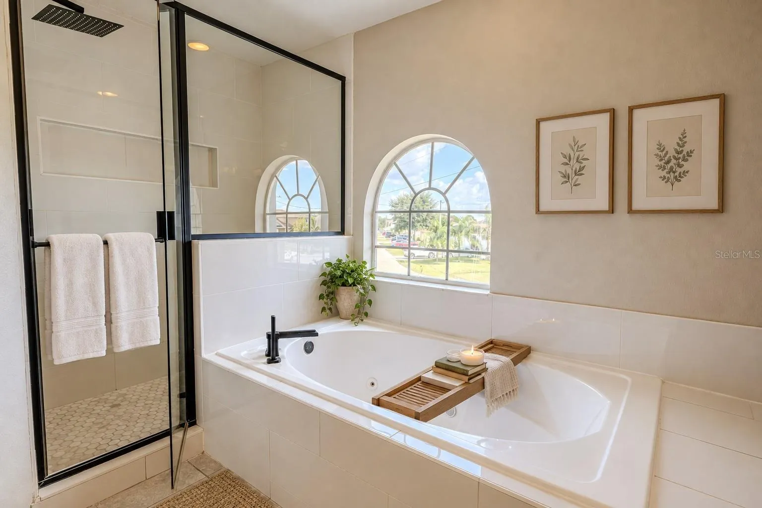 341 AYLESBURY CT