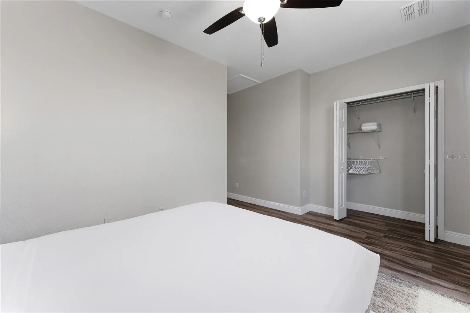 5026 TIDEVIEW CIR #17 #17