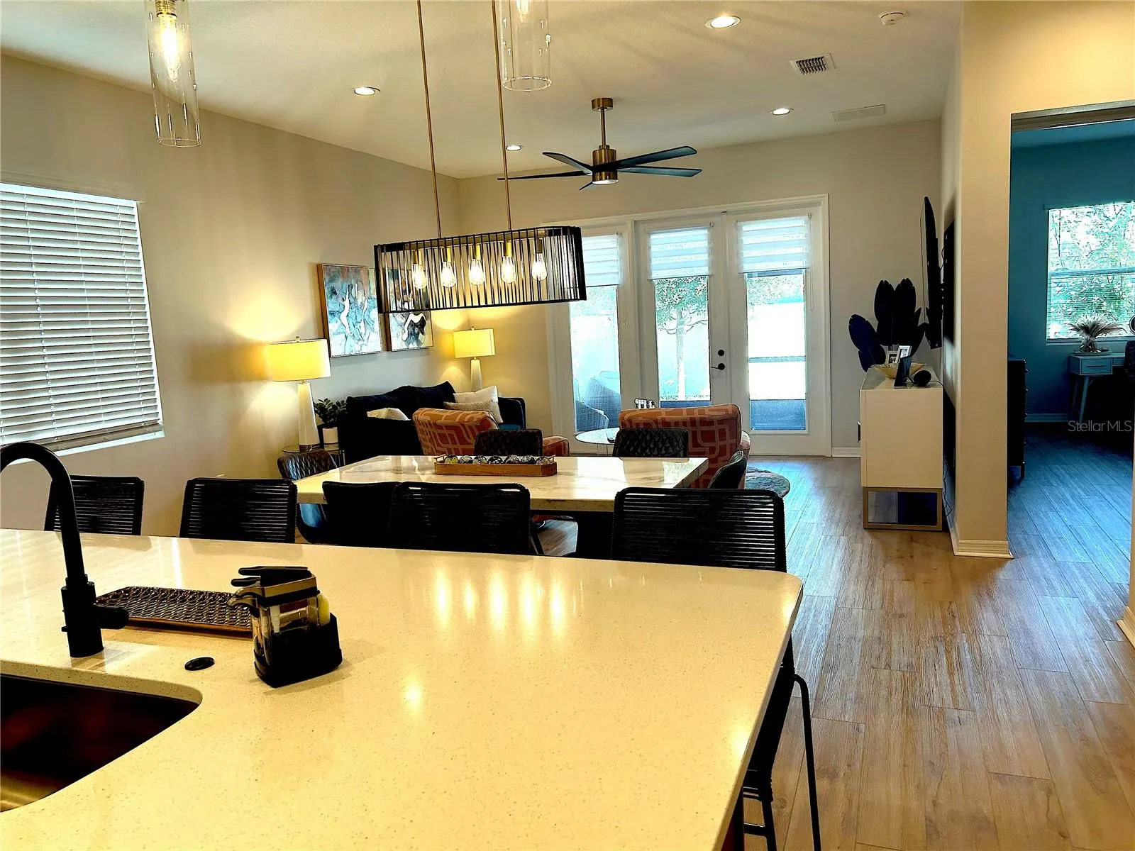 2043 KEY BAY TRL