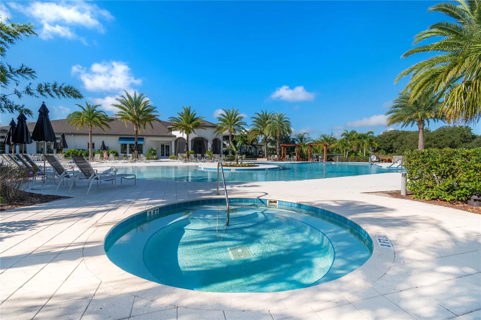 2043 KEY BAY TRL