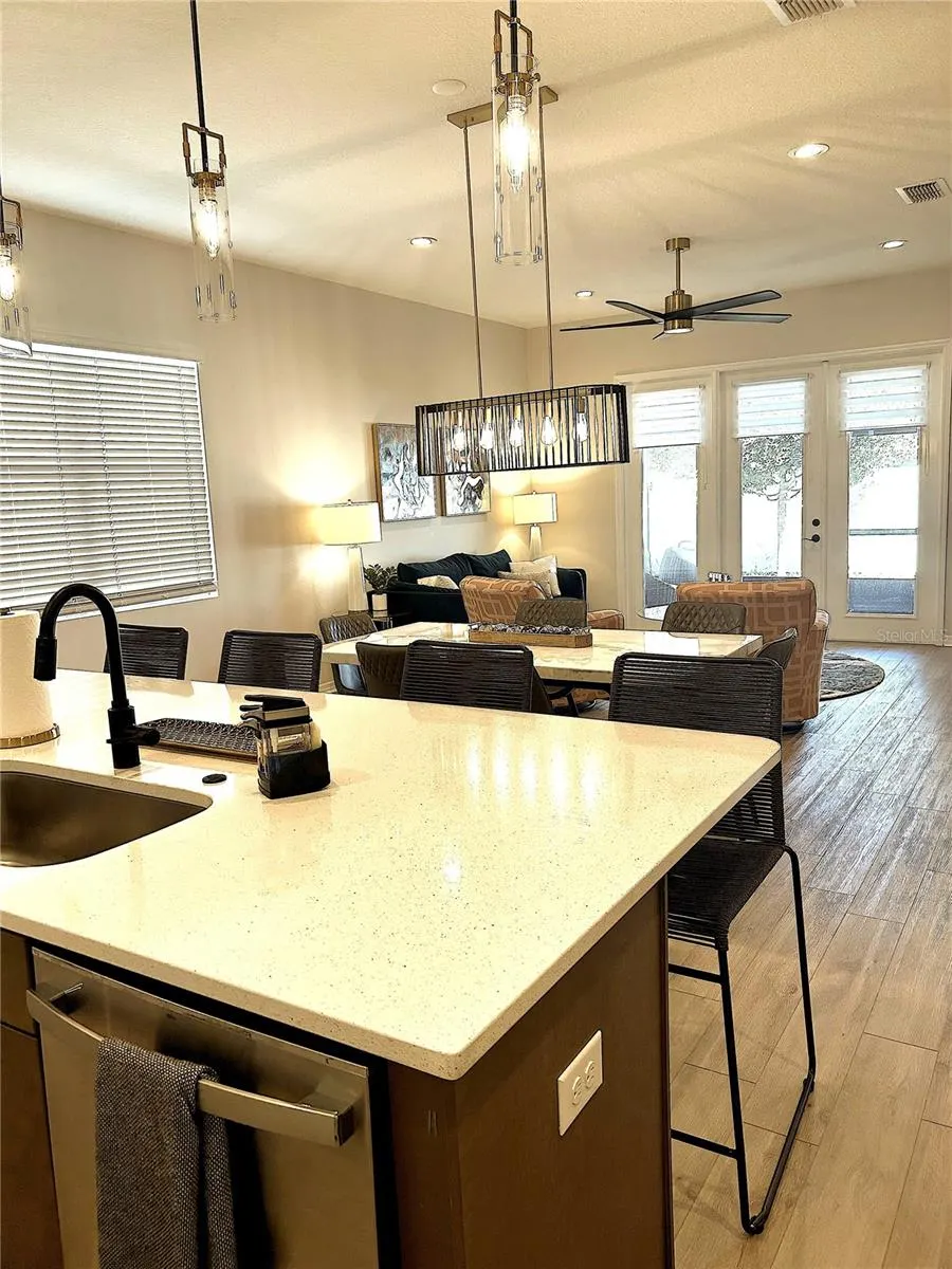 2043 KEY BAY TRL
