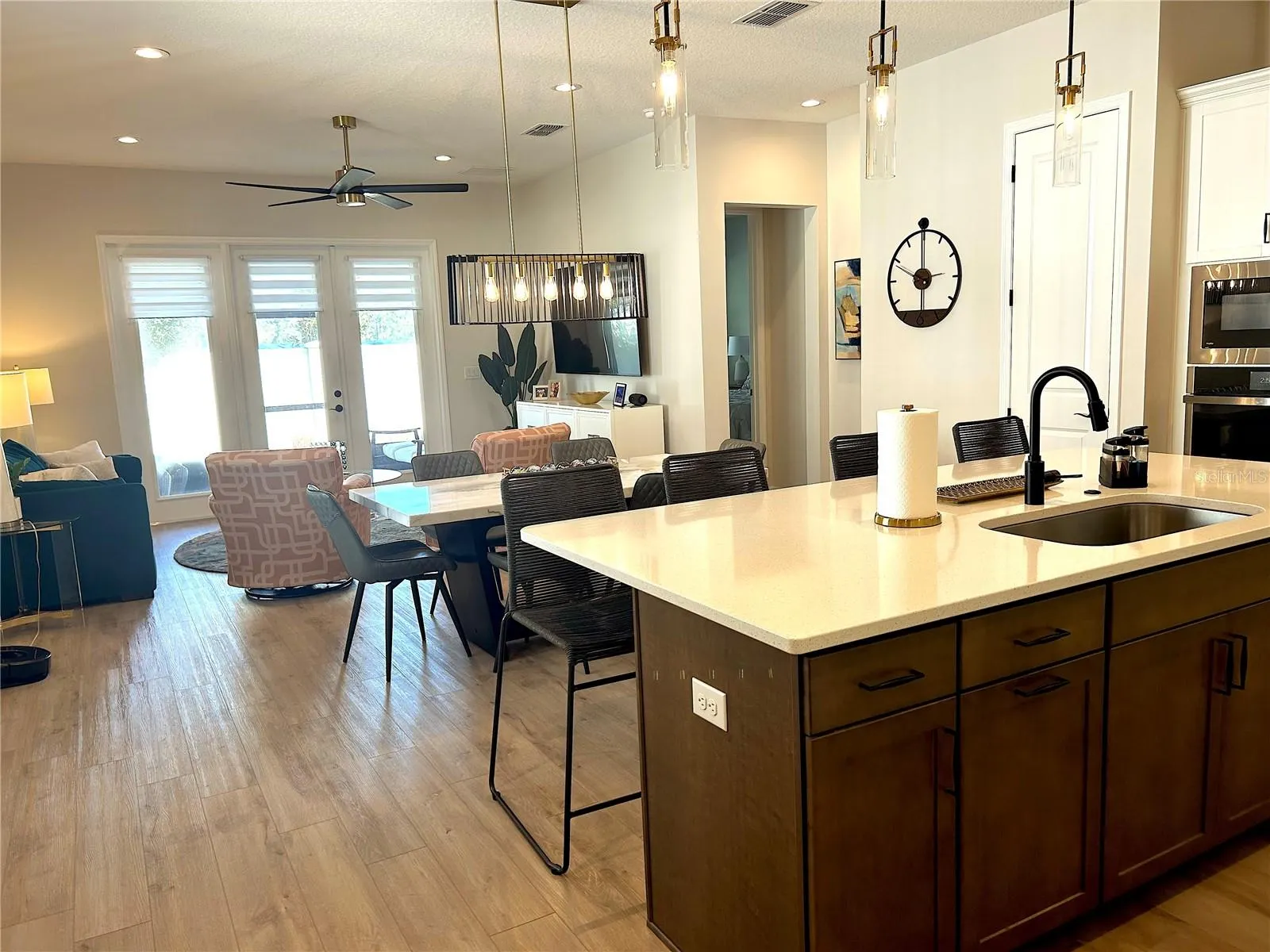 2043 KEY BAY TRL