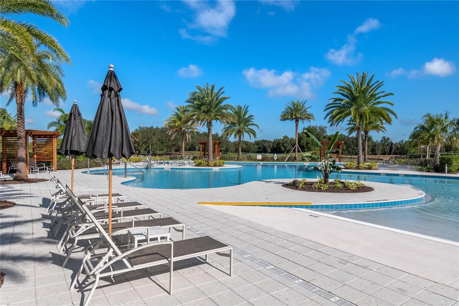 2043 KEY BAY TRL
