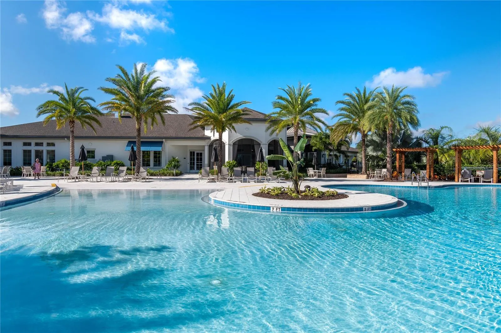 2043 KEY BAY TRL