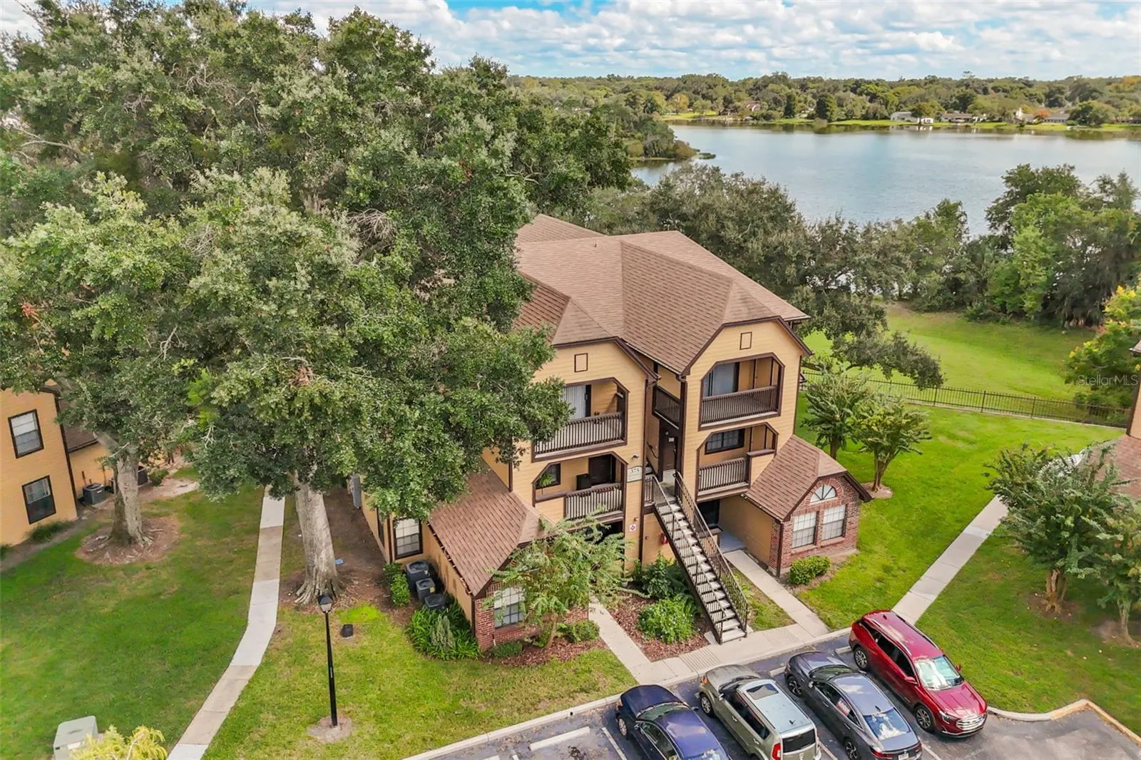 375 LAKE ONTARIO CT #203 #203