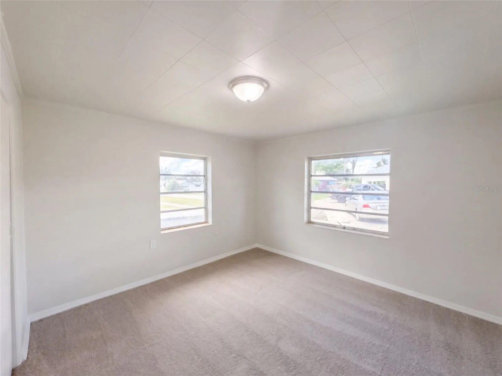 316 E WALNUT ST