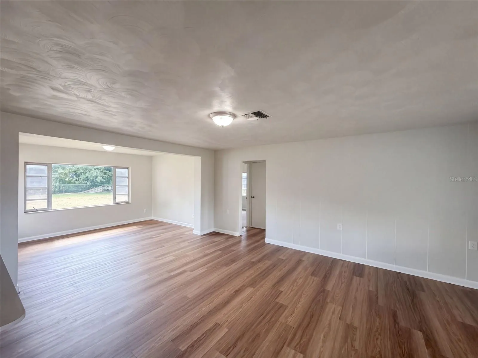 316 E WALNUT ST