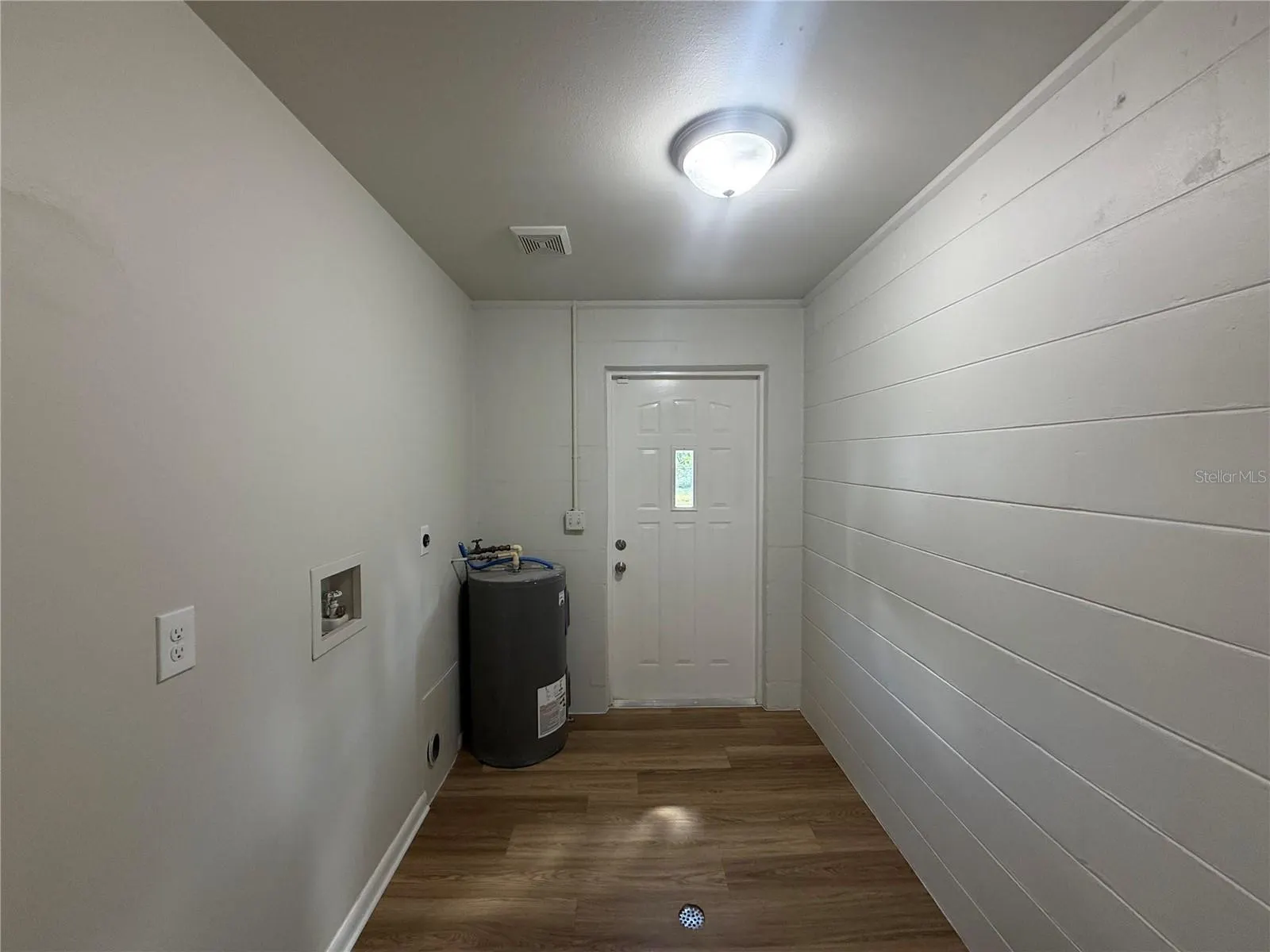 316 E WALNUT ST