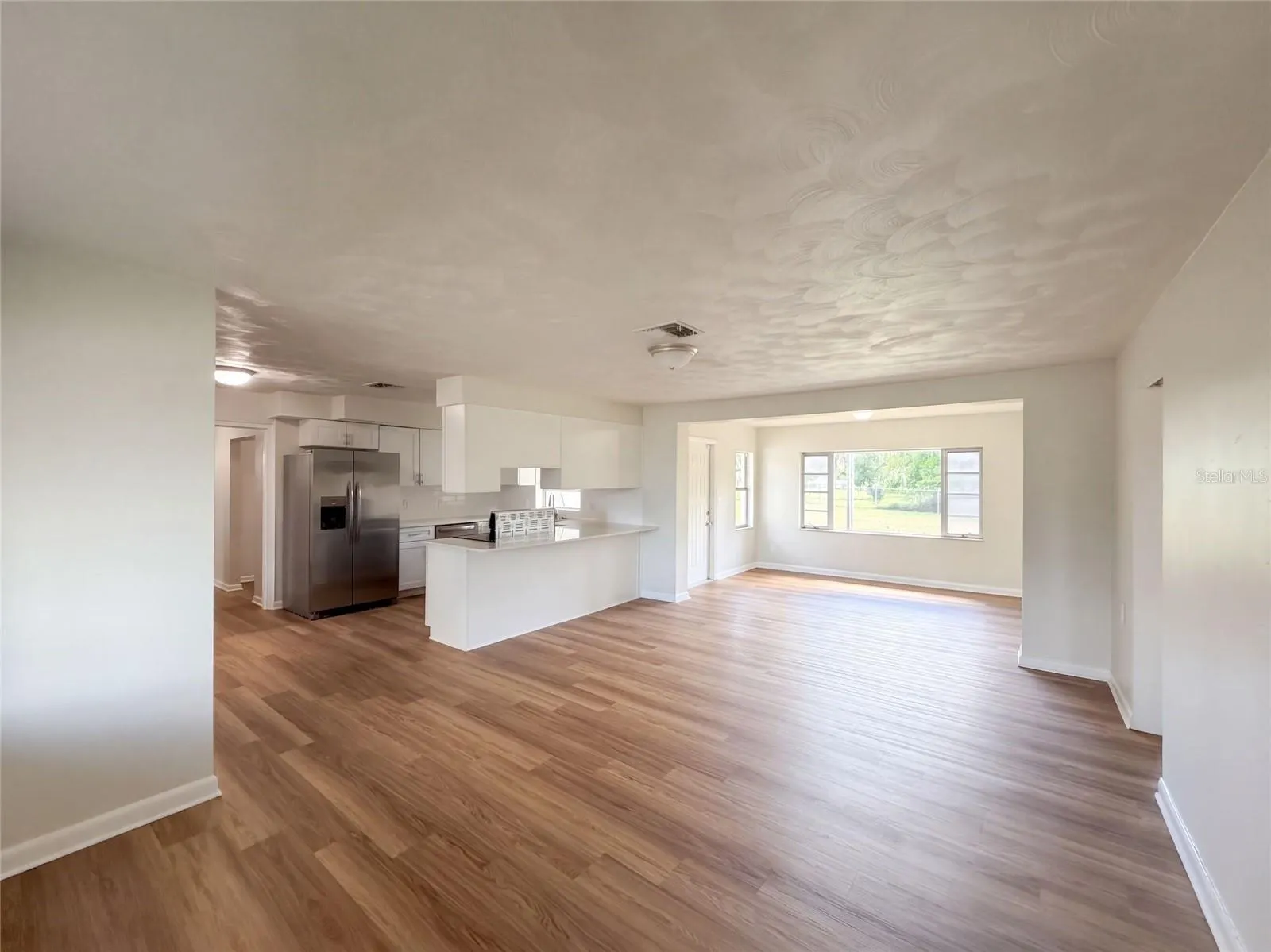 316 E WALNUT ST