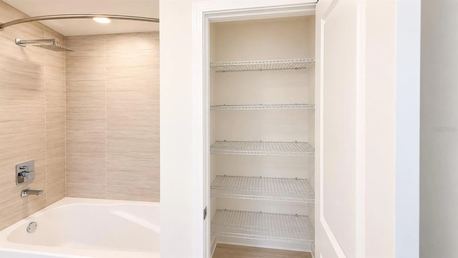 5587 MILLENIA BLVD #213 #213