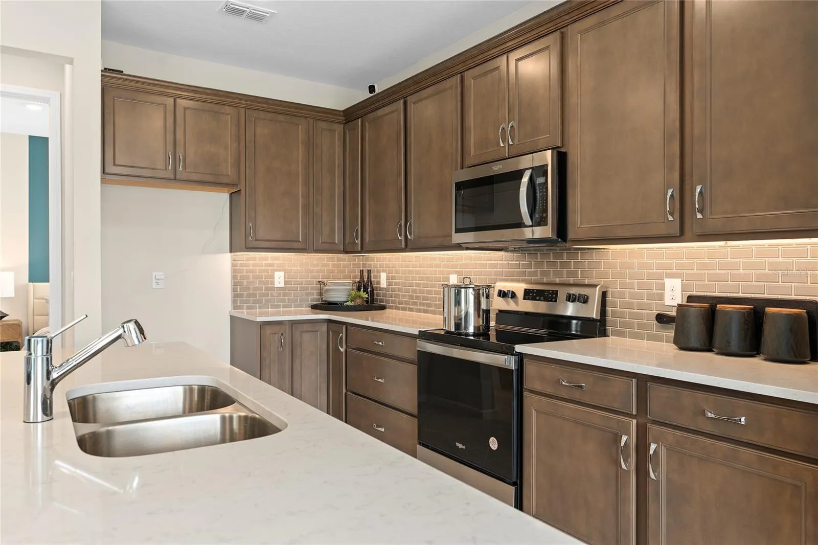 2502 SERENITY GARDEN DR
