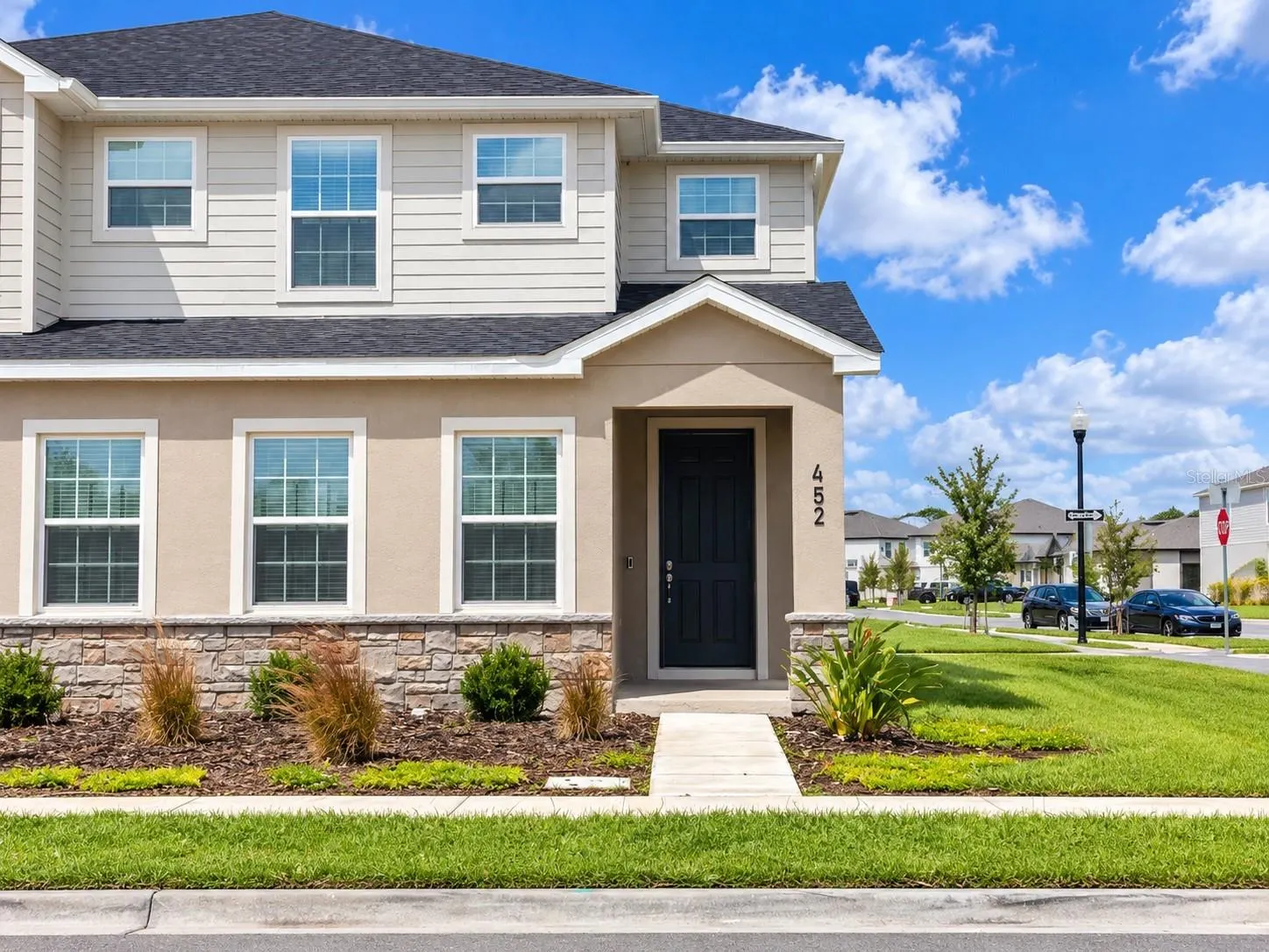 452 HUCKLEBERRY BLOSSOM DR