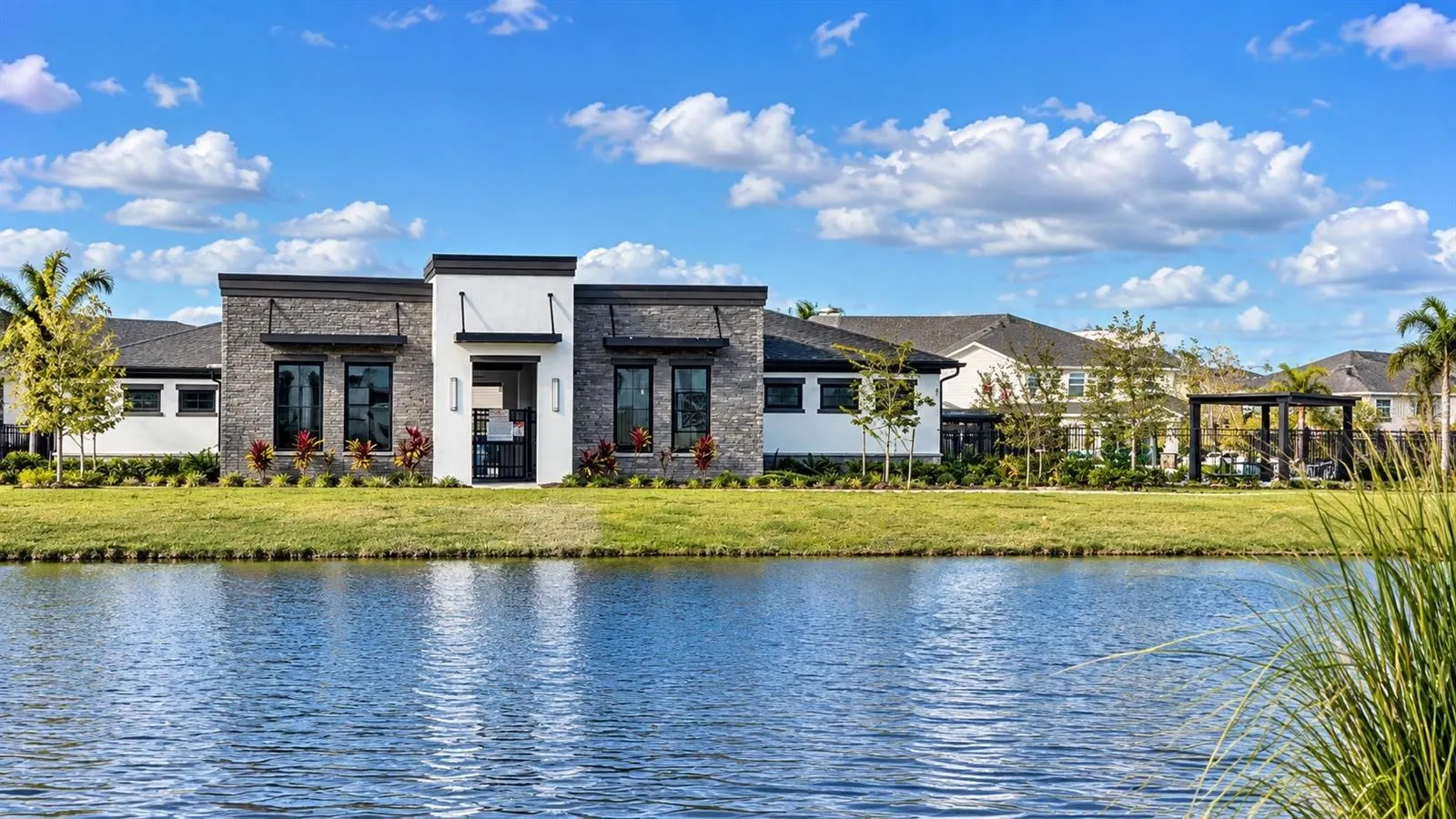 452 HUCKLEBERRY BLOSSOM DR