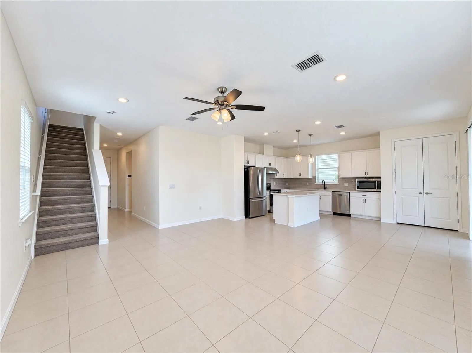 9426 LAMINE WAY