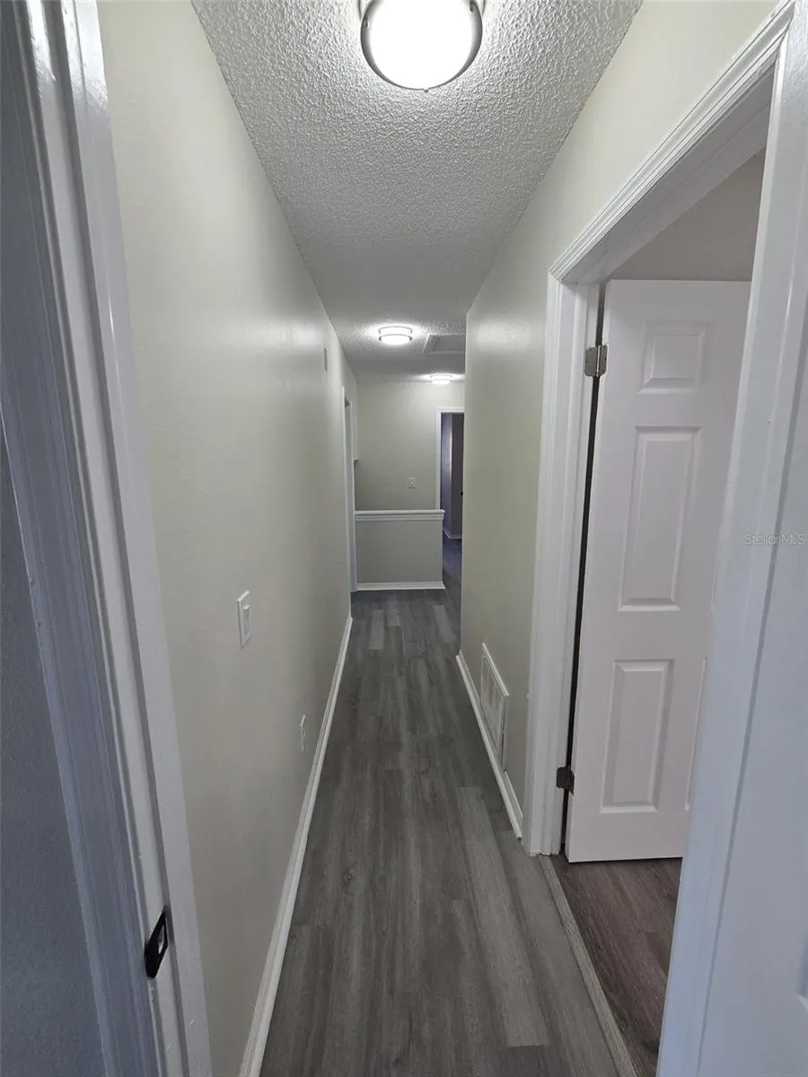 541 EMBERWOOD DR