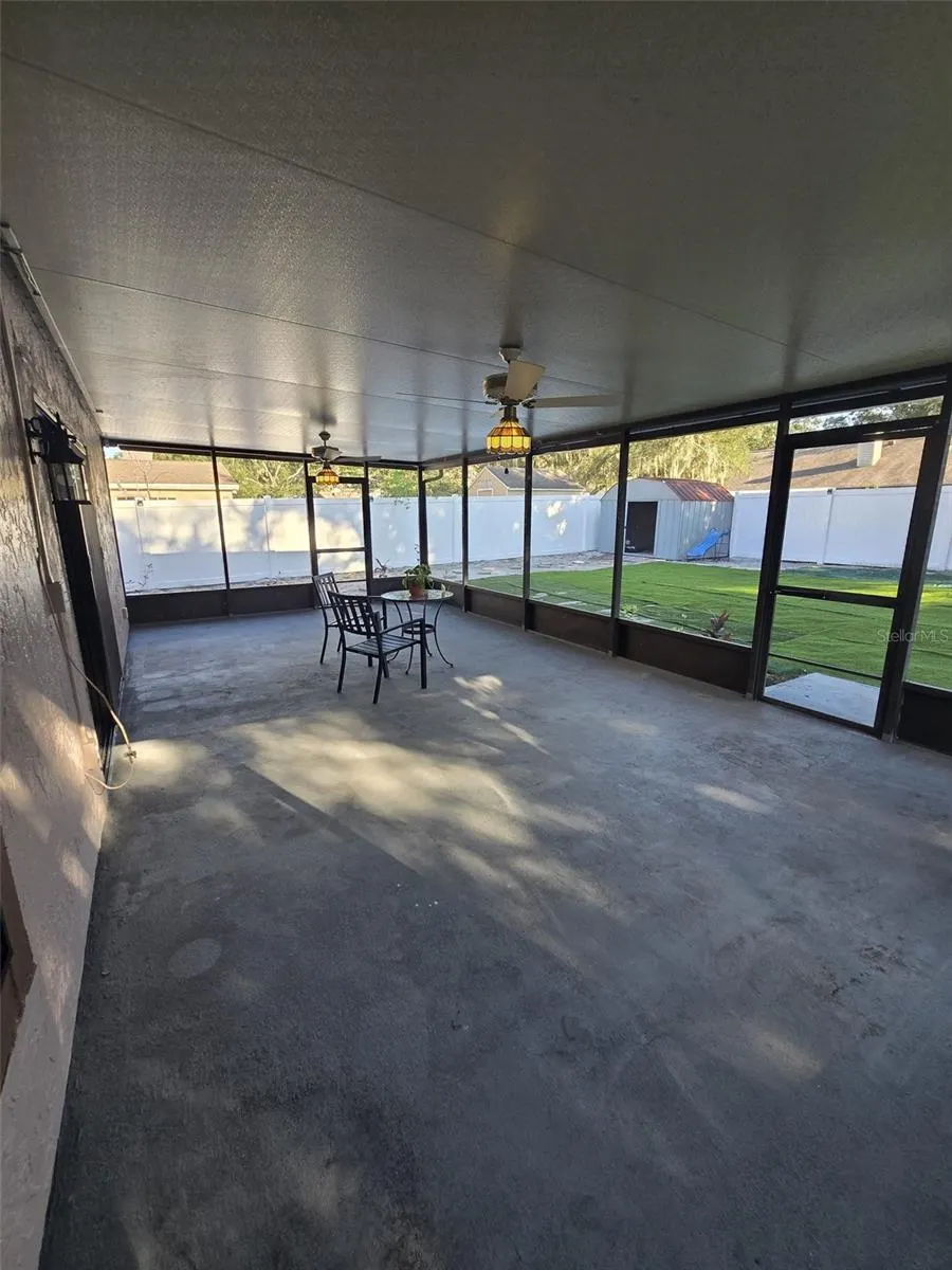 541 EMBERWOOD DR