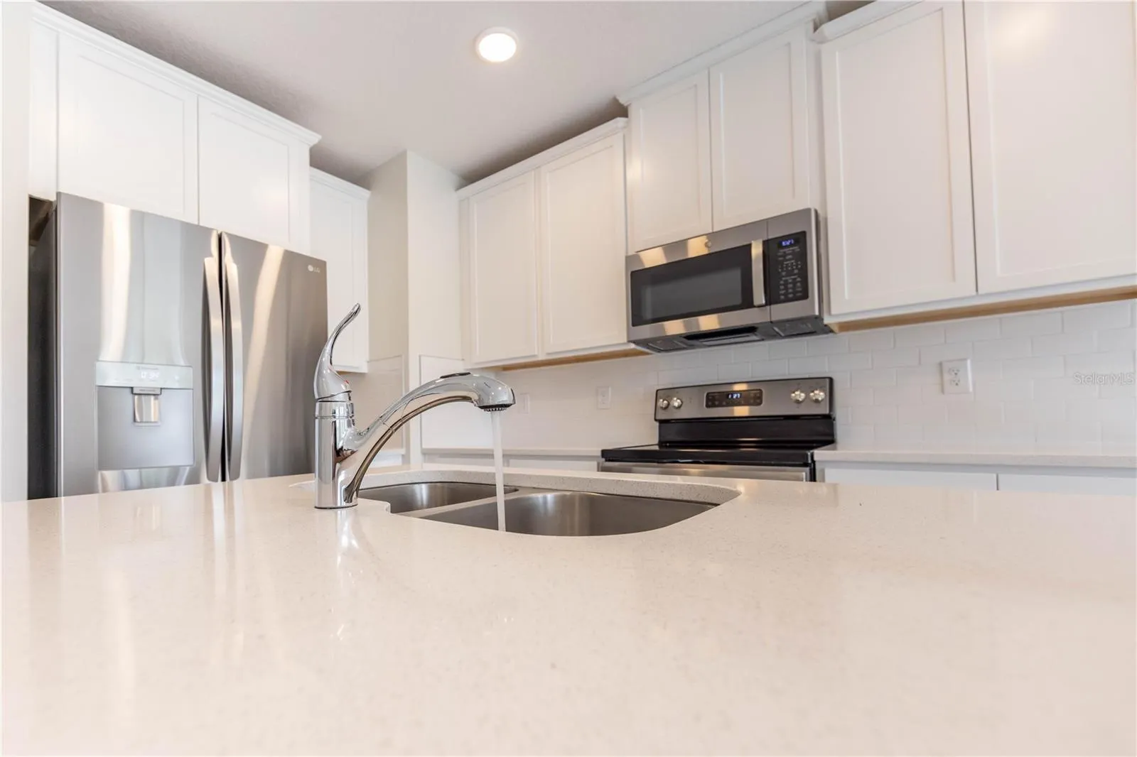 2879 NARCOOSSEE COMMONS WAY
