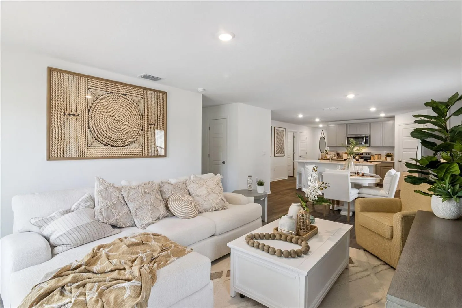 756 GREENWAY BLVD