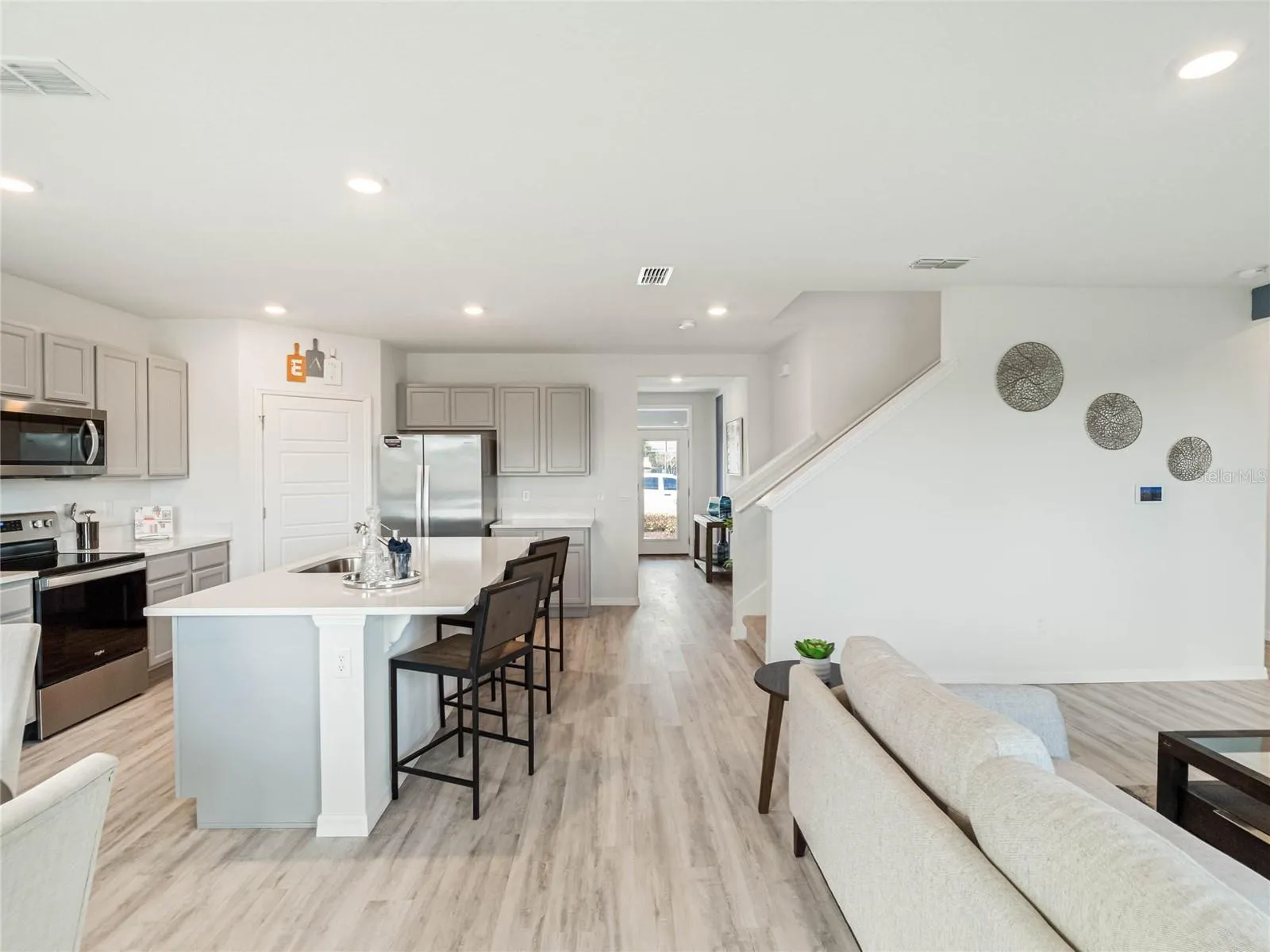 2459 AVEENO AVE