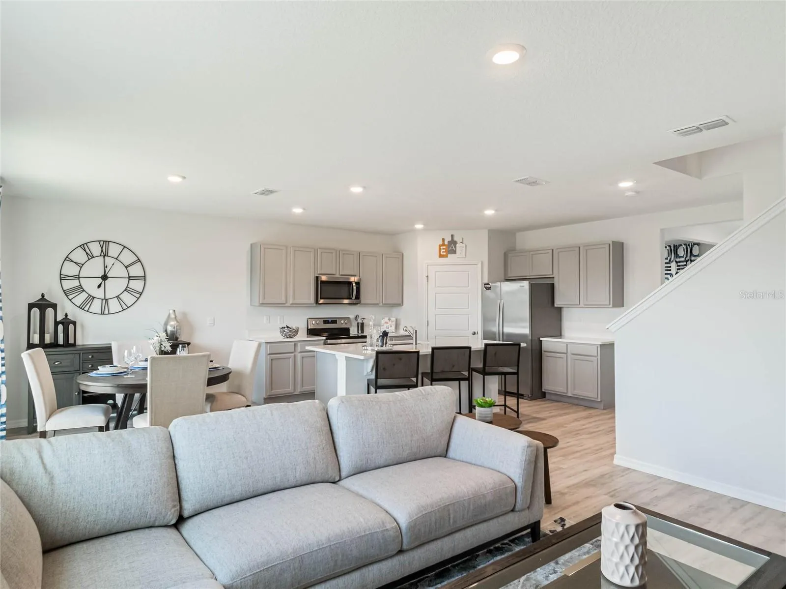 2459 AVEENO AVE