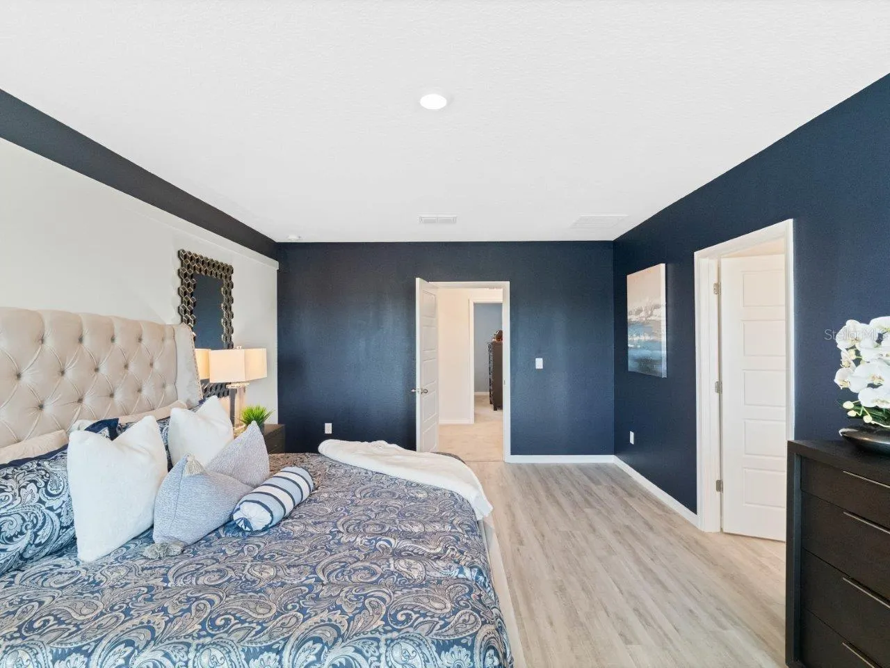2459 AVEENO AVE