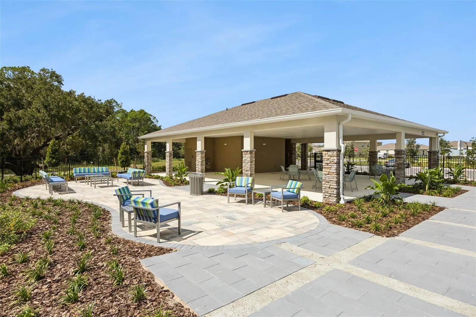 3175 HOUSE FINCH RD