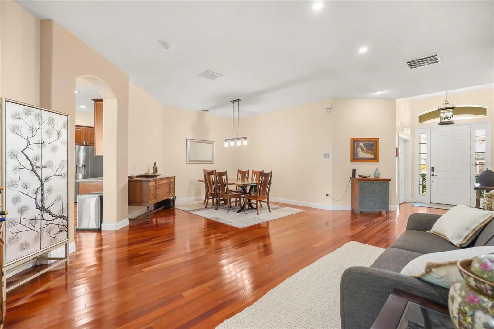 9836 MARSH POINTE DR