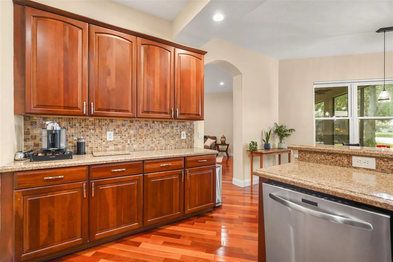9836 MARSH POINTE DR