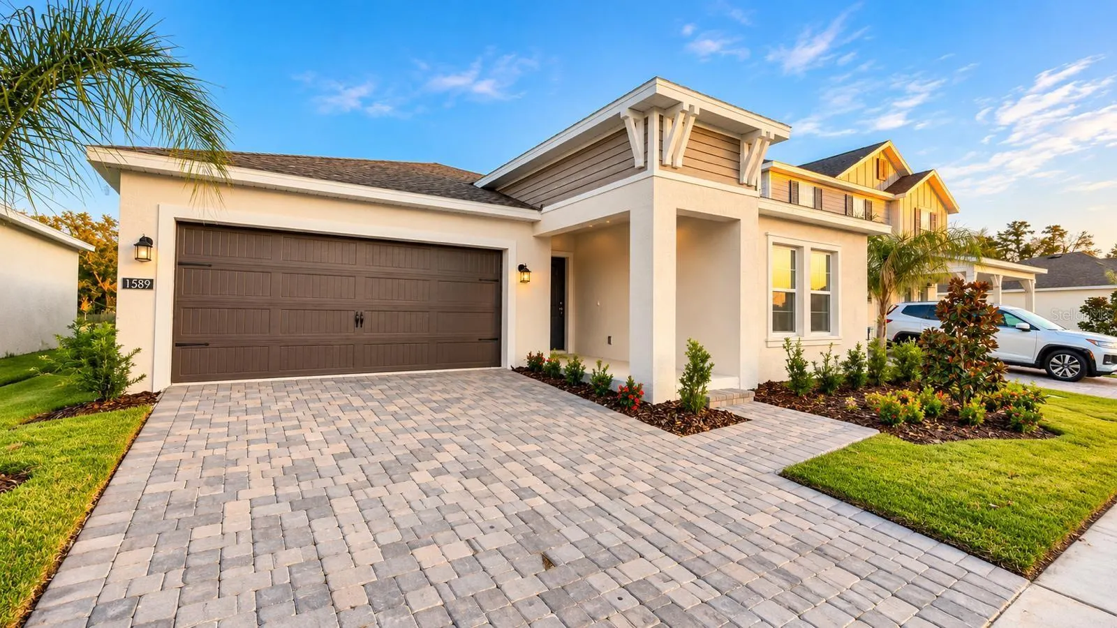 1589 LOXLEY TRL