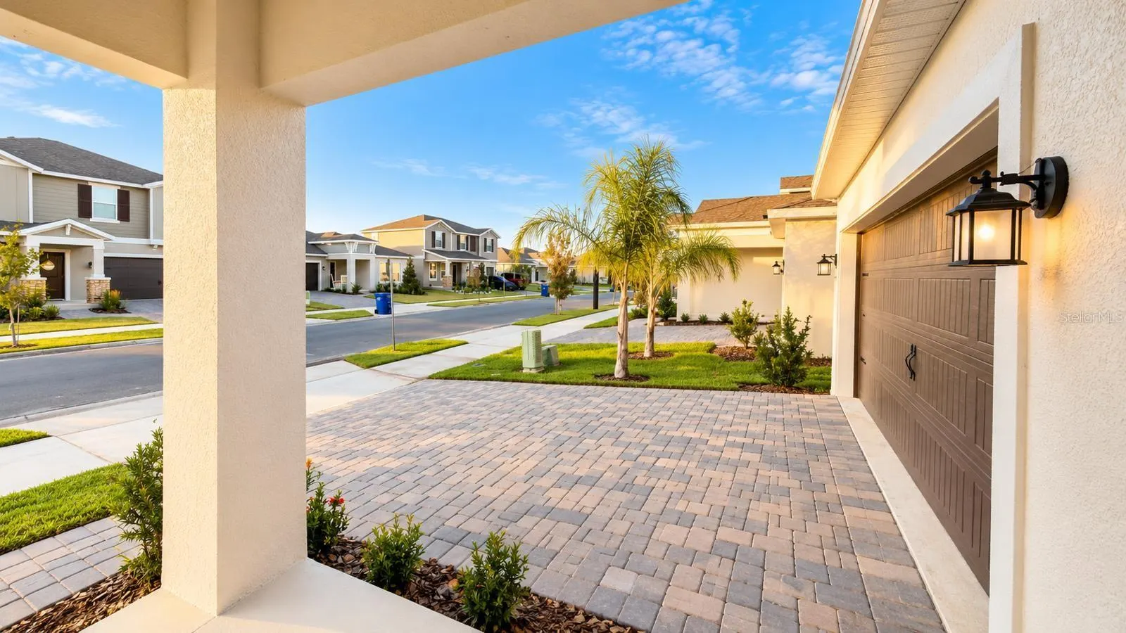 1589 LOXLEY TRL