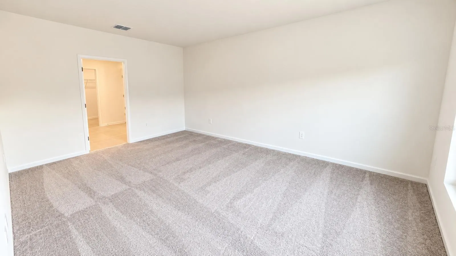 1589 LOXLEY TRL