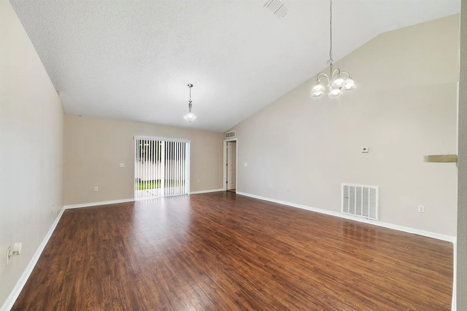 1914 MANATEE CT