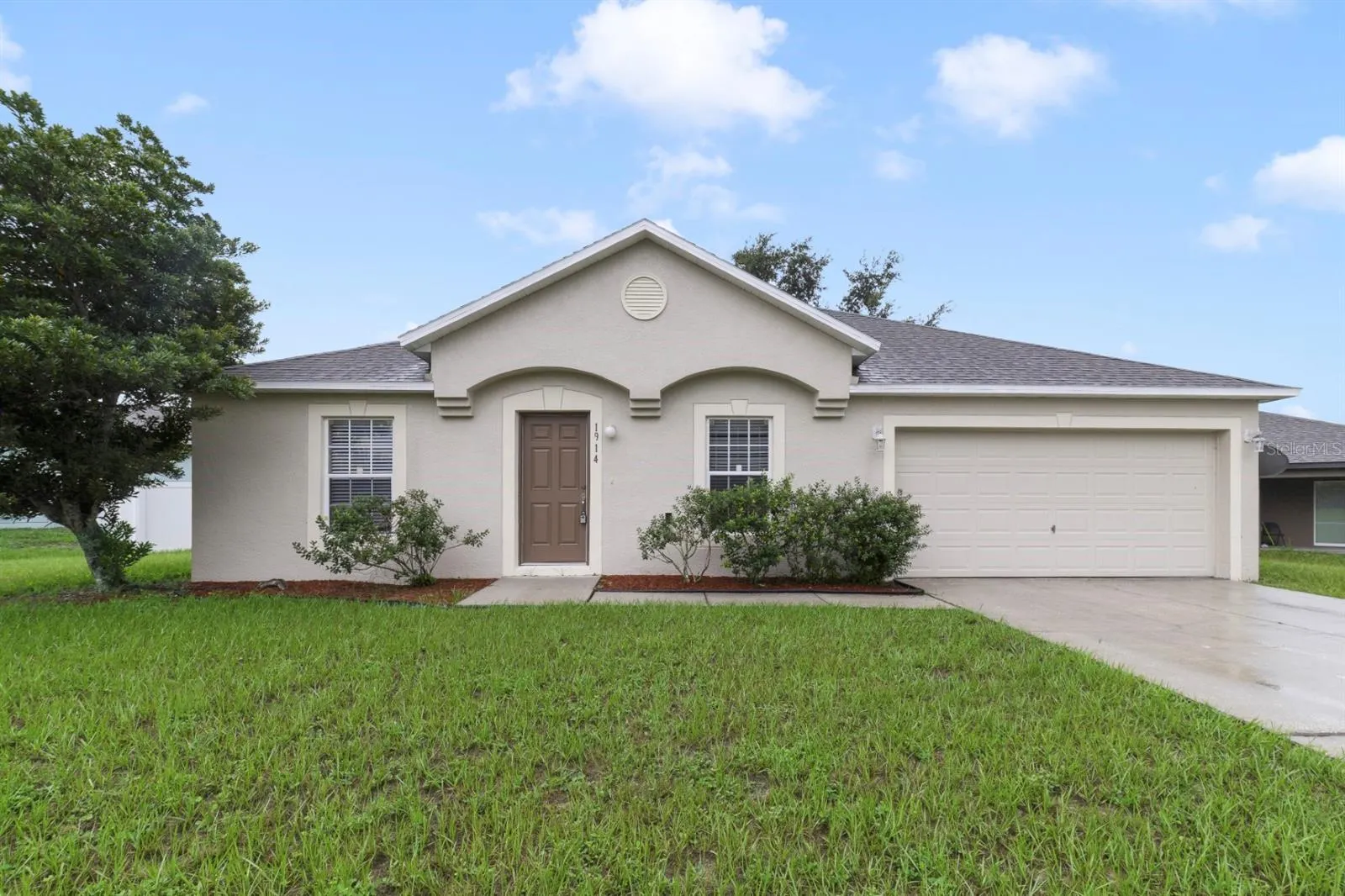 1914 MANATEE CT