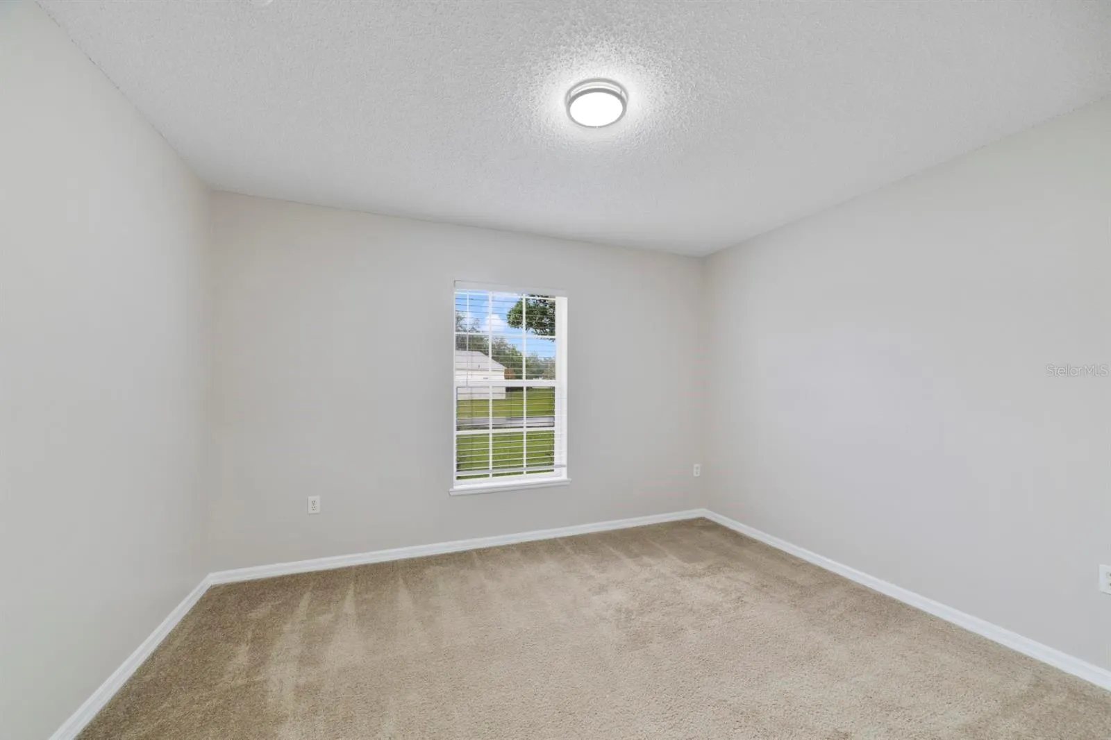 1914 MANATEE CT