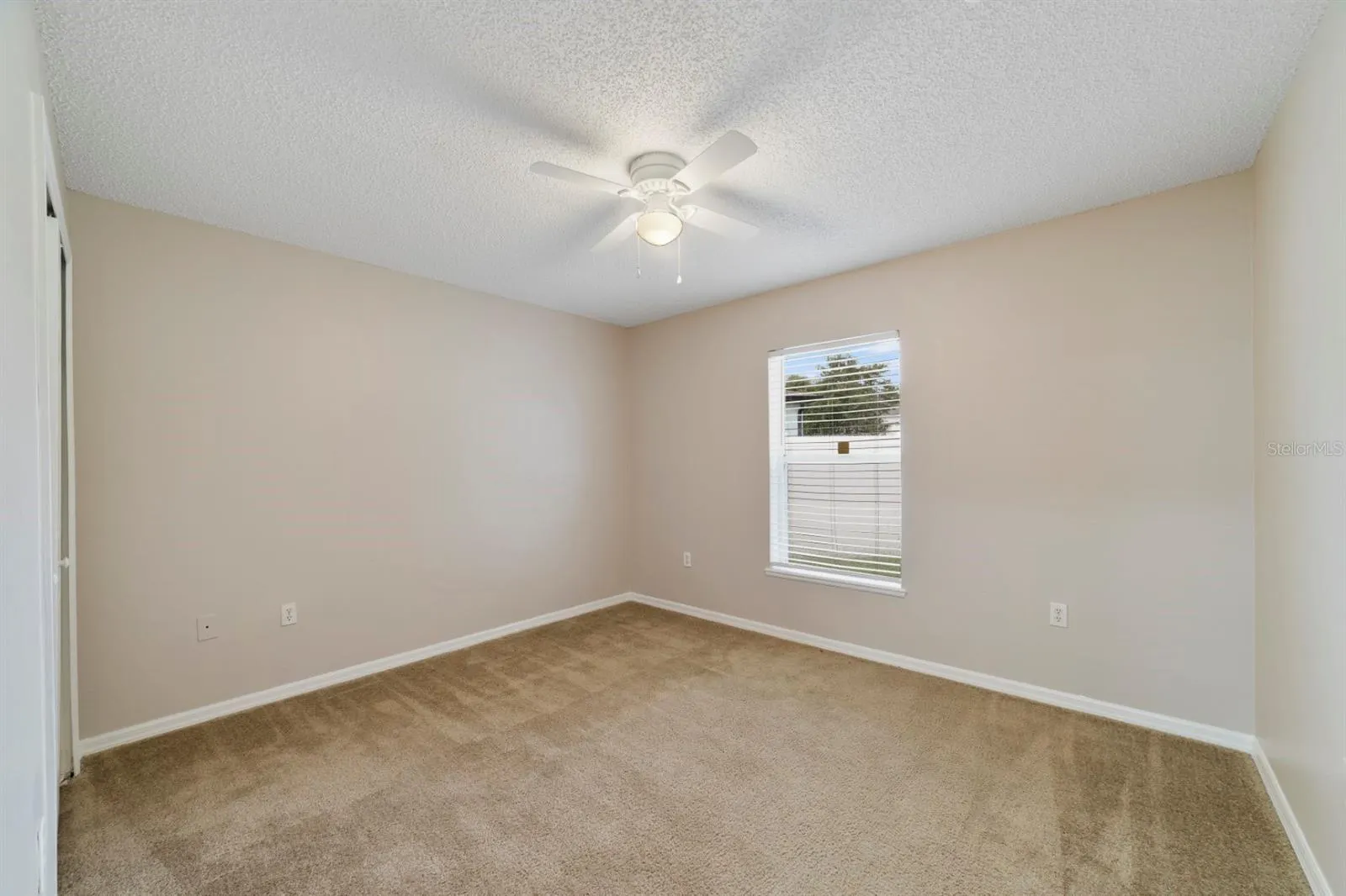 1914 MANATEE CT