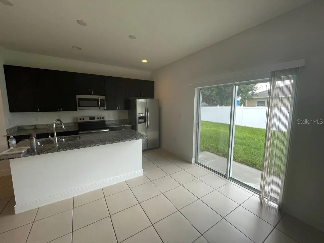 414 COLUMBIA CT