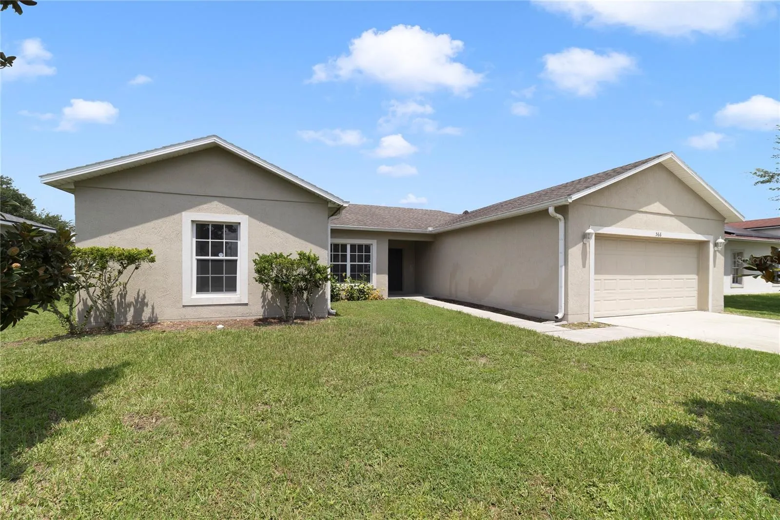 566 HUMMINGBIRD CT