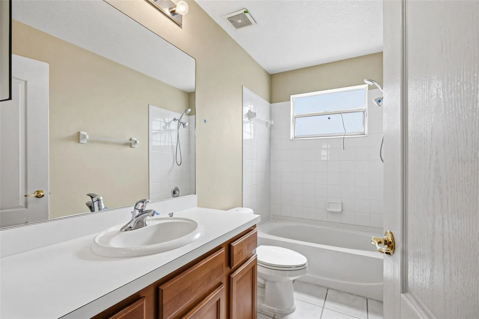 19264 FISHERMANS BEND DR