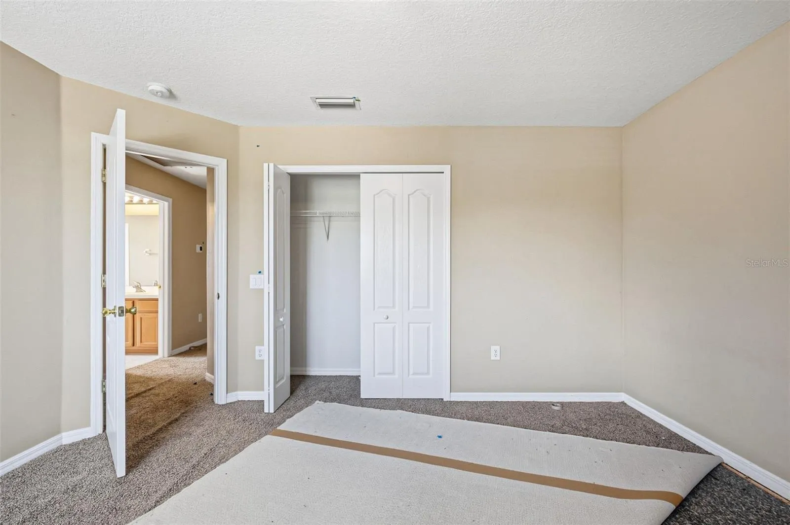 19264 FISHERMANS BEND DR