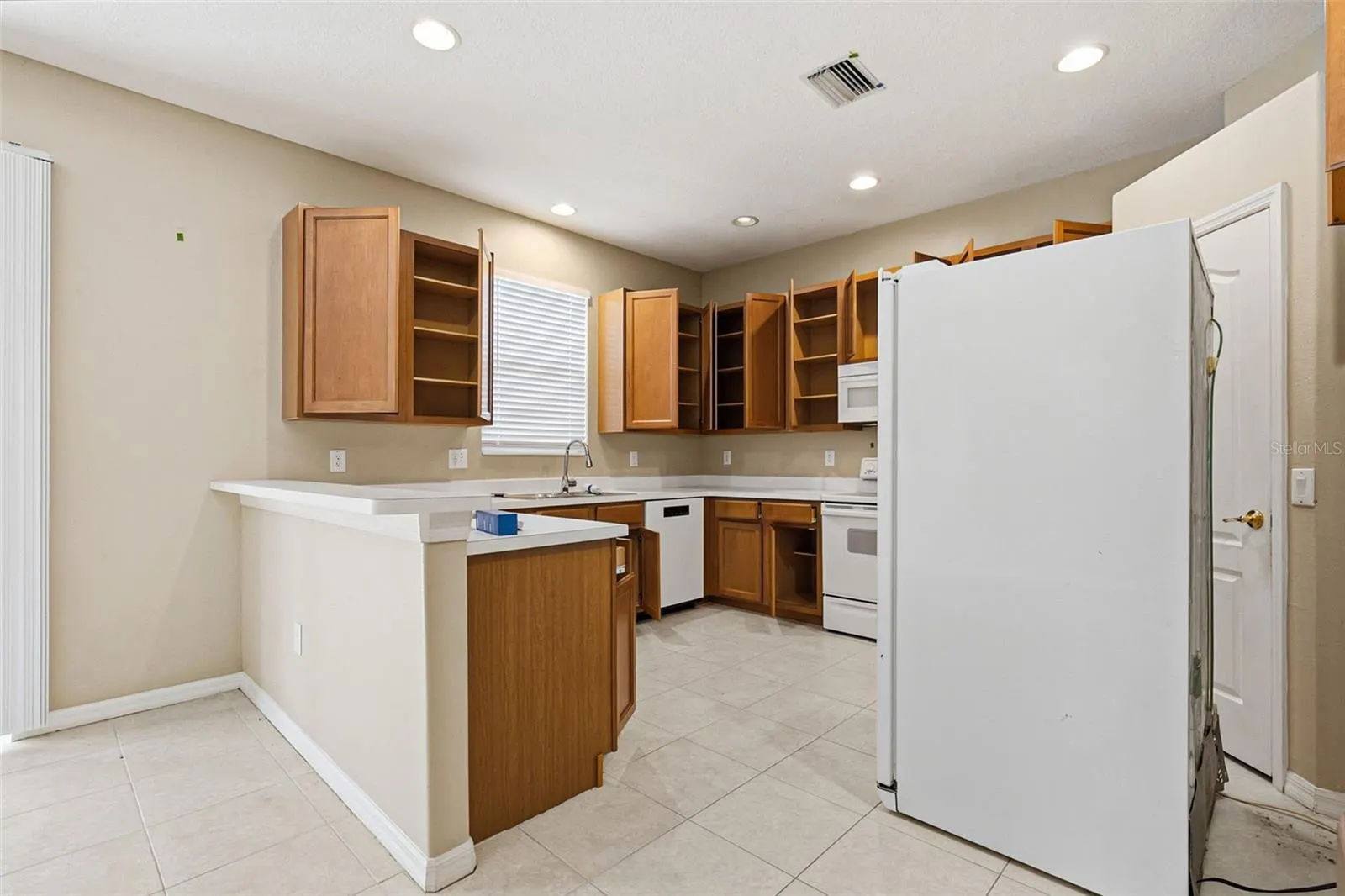 19264 FISHERMANS BEND DR