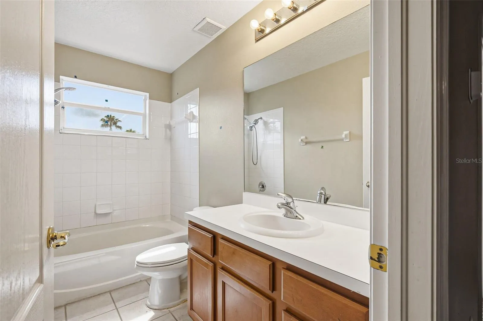 19264 FISHERMANS BEND DR